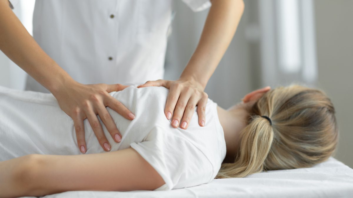 The Benefits of Chiropractic Care for Desk Workers and Remote Professionals